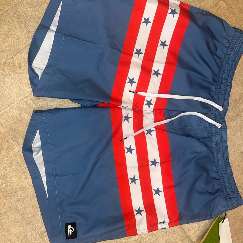 Quiksilver Blue and Red Star Swim Shorts men’s xxl